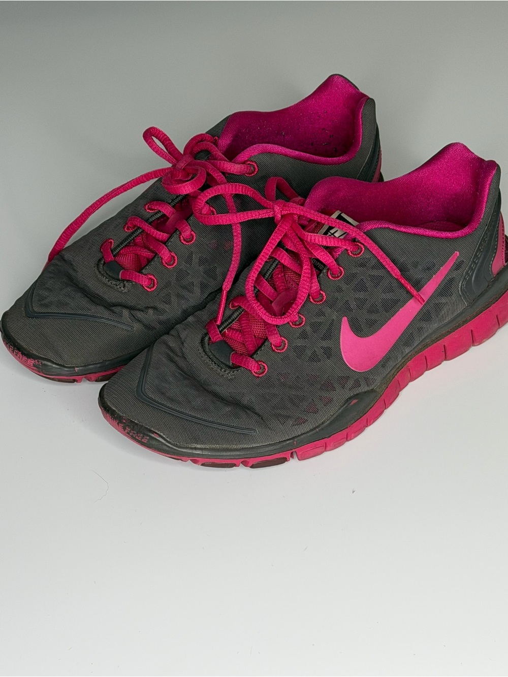 Nike Free TR Fit 2.0 Grey/Fireberry Running Shoes Women Sz 7